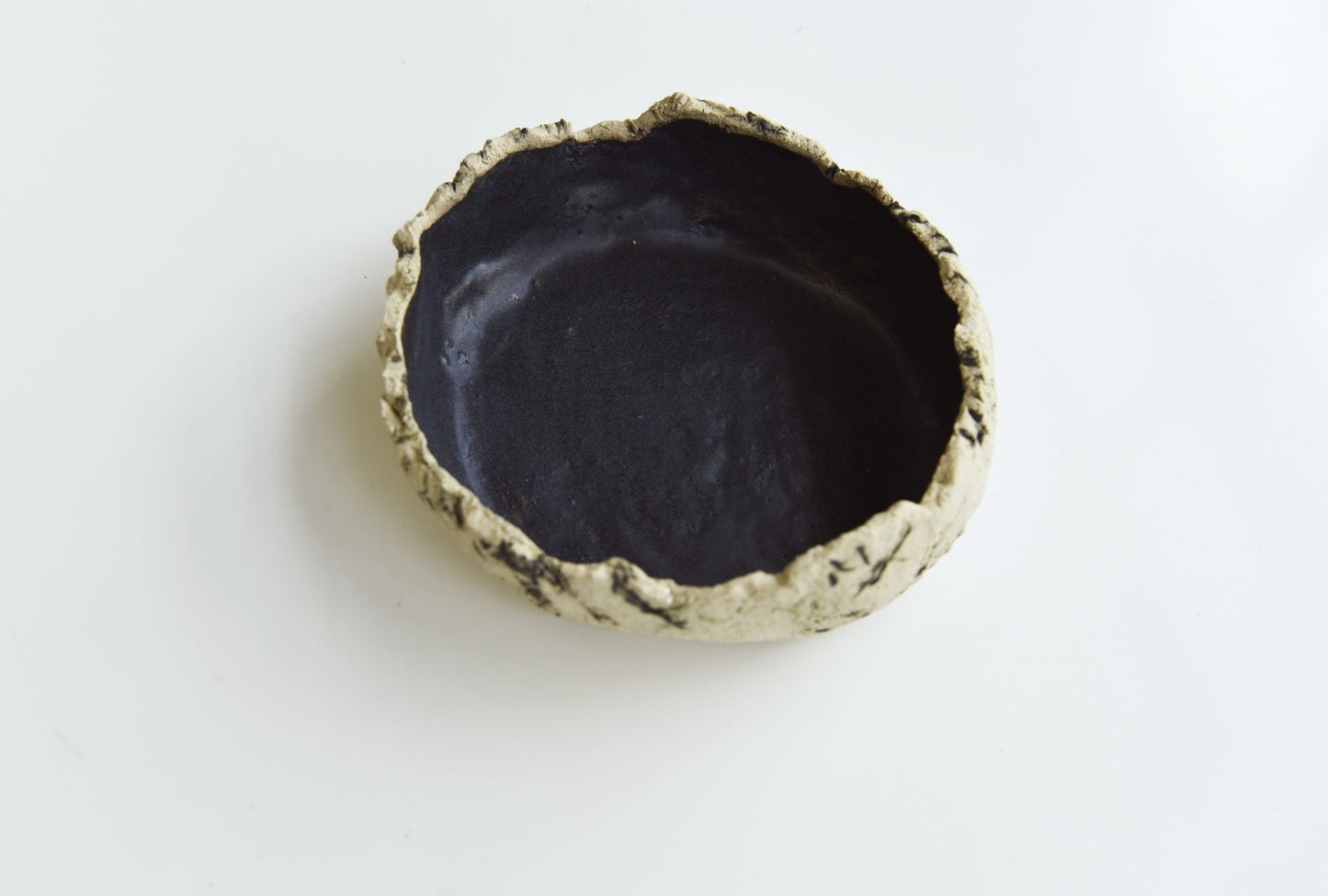 Round Black Stone Plate