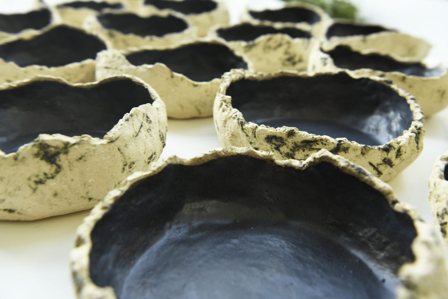 Round Black Stone Plate